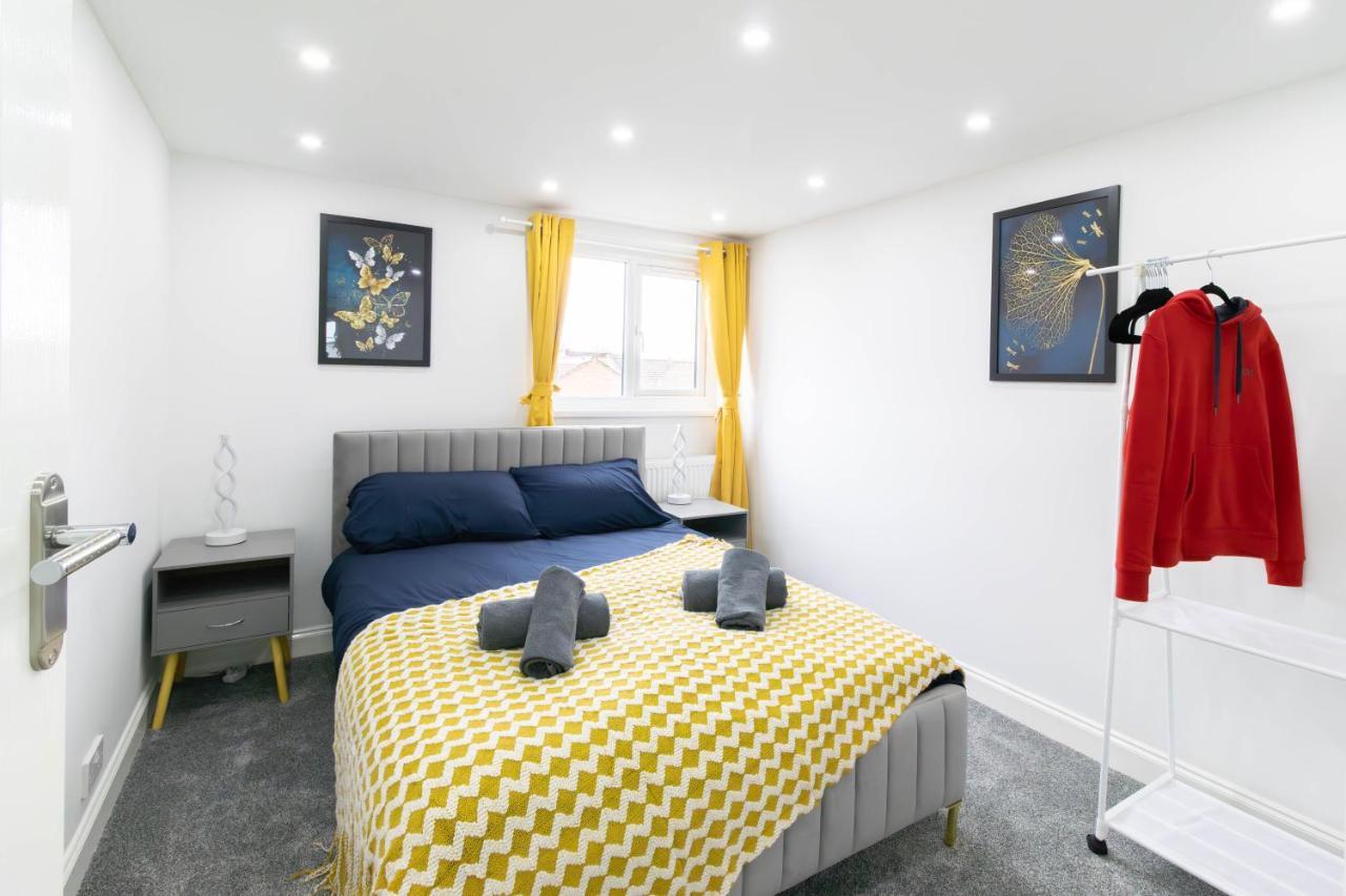 Open Mind Property - 6 Luxury Bedrooms With Free Parking Portsmouth Exterior photo