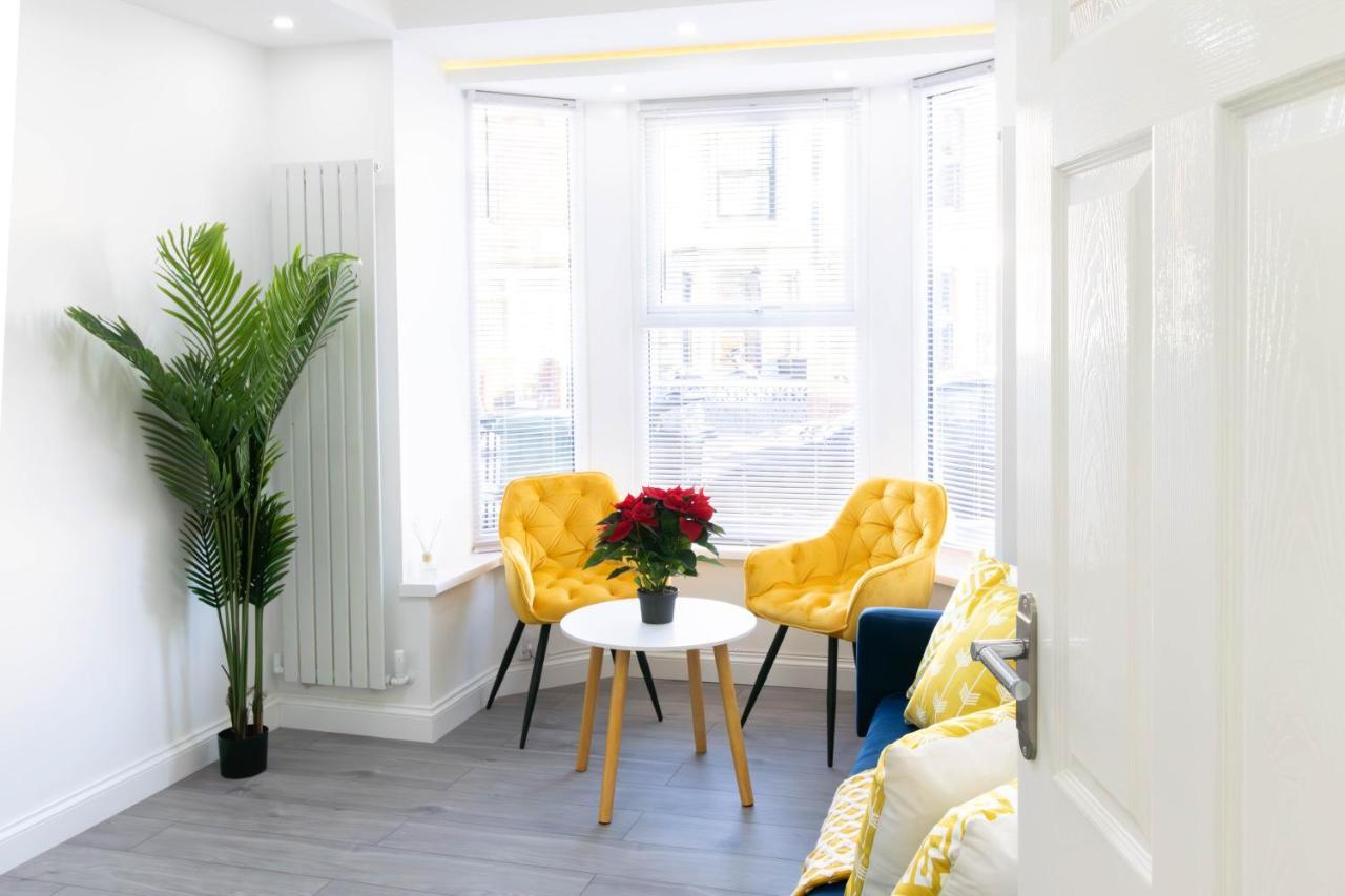 Open Mind Property - 6 Luxury Bedrooms With Free Parking Portsmouth Exterior photo