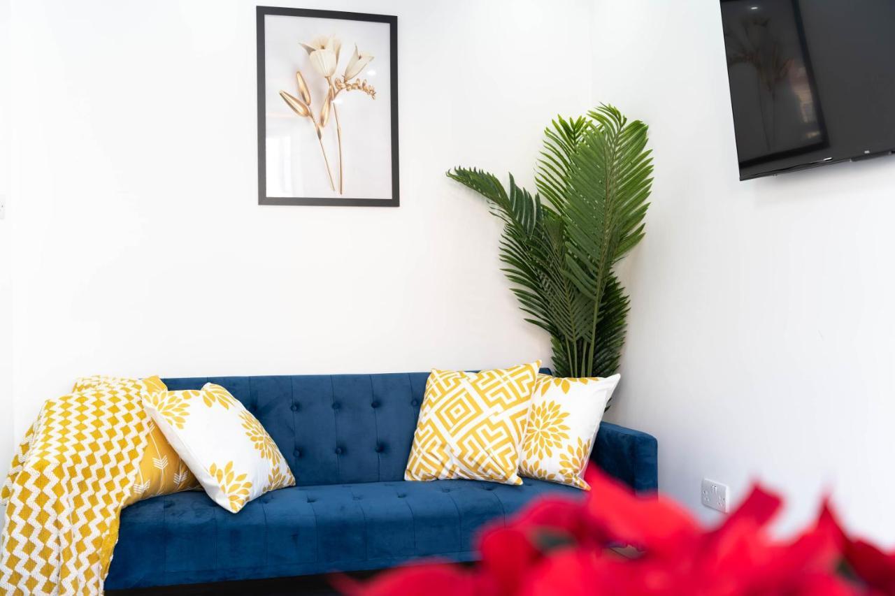 Open Mind Property - 6 Luxury Bedrooms With Free Parking Portsmouth Exterior photo